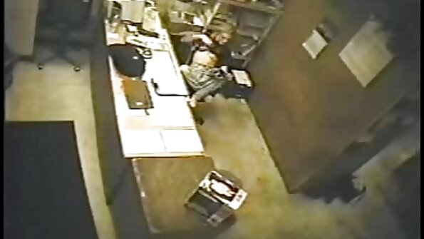 A kageulisan anu boga flawless tukangeun lalaki fucked ogé