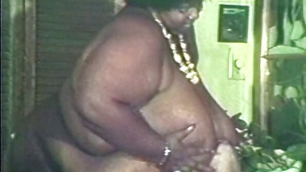 A brunette jeung nipples pointy lalaki rammed dina threesome