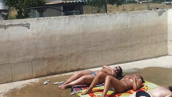 Budak sakola seksi nampi sababaraha hukuman di kelas