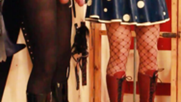 Audrey Miles keur nyokot hard pecker di pangkeng