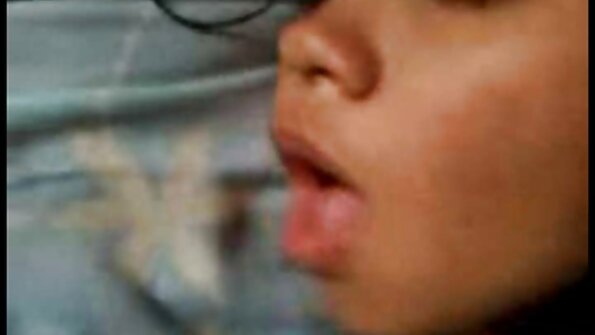 Alexa Tomas boga anal kelamin jeung kontol impressively panjang na