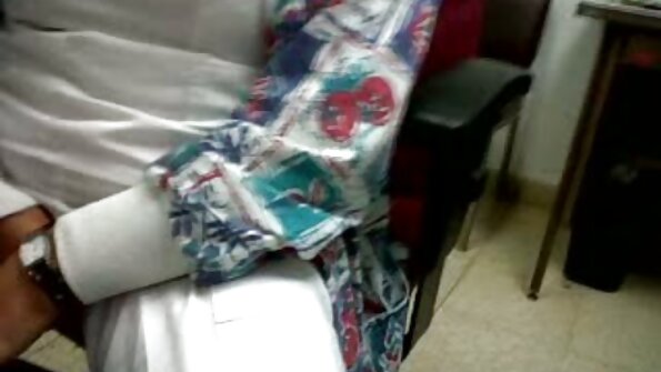 Bola draining blondes nyandak anjeunna dina threesome liar