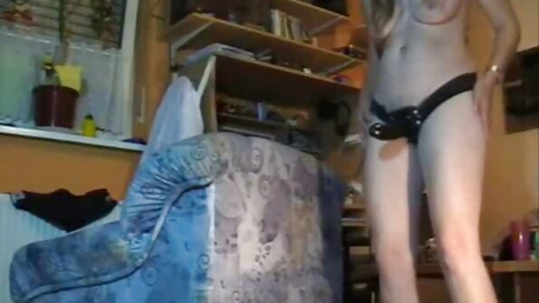 Hiji mojang anu mikanyaah mani dina raray nya meunang payudara nya fucked