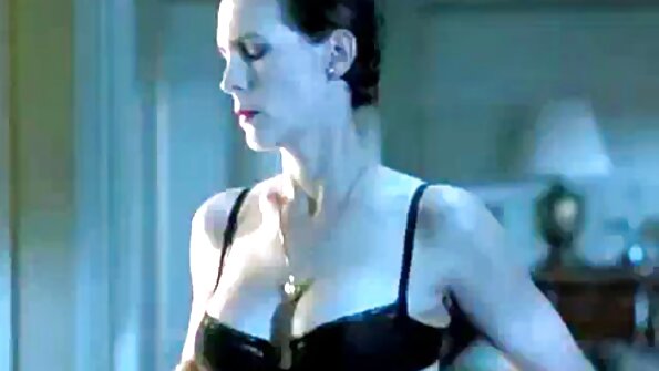 Hiji rumaja nu boga butt badag lalaki fucked gaya doggy