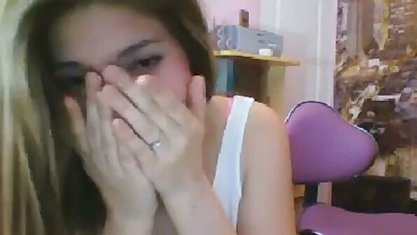 Kasur a milf pirang geulis jeung sapasang hébat tits