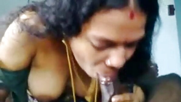 A slut seksi jeung garis tan geus narima kontol teuas dina snatch panas nya