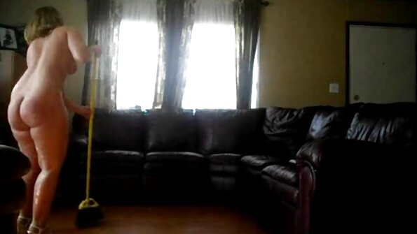 cocksucker Asia slobbers sakuliah kontol na bal