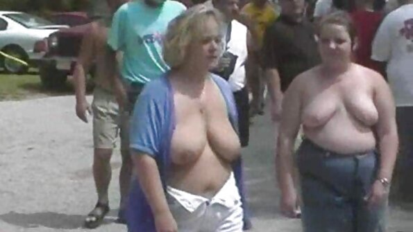 A brunette jeung tits badag muka nepi suku nya meunang fucked teuas