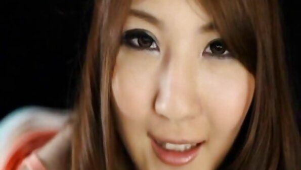 Babe dina bra hideung satisfies lalaki appeasing kalaparan seksual langgeng