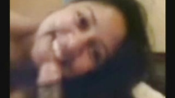 Pirang babe Nick Moreno meunang assfucked jadi teuas