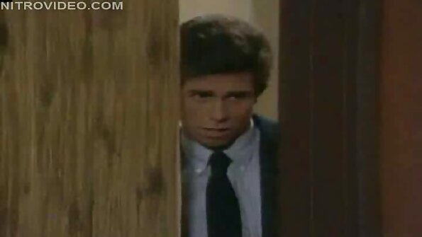 Jalang hardcore anu nganggo headsetna nuju ditabrak